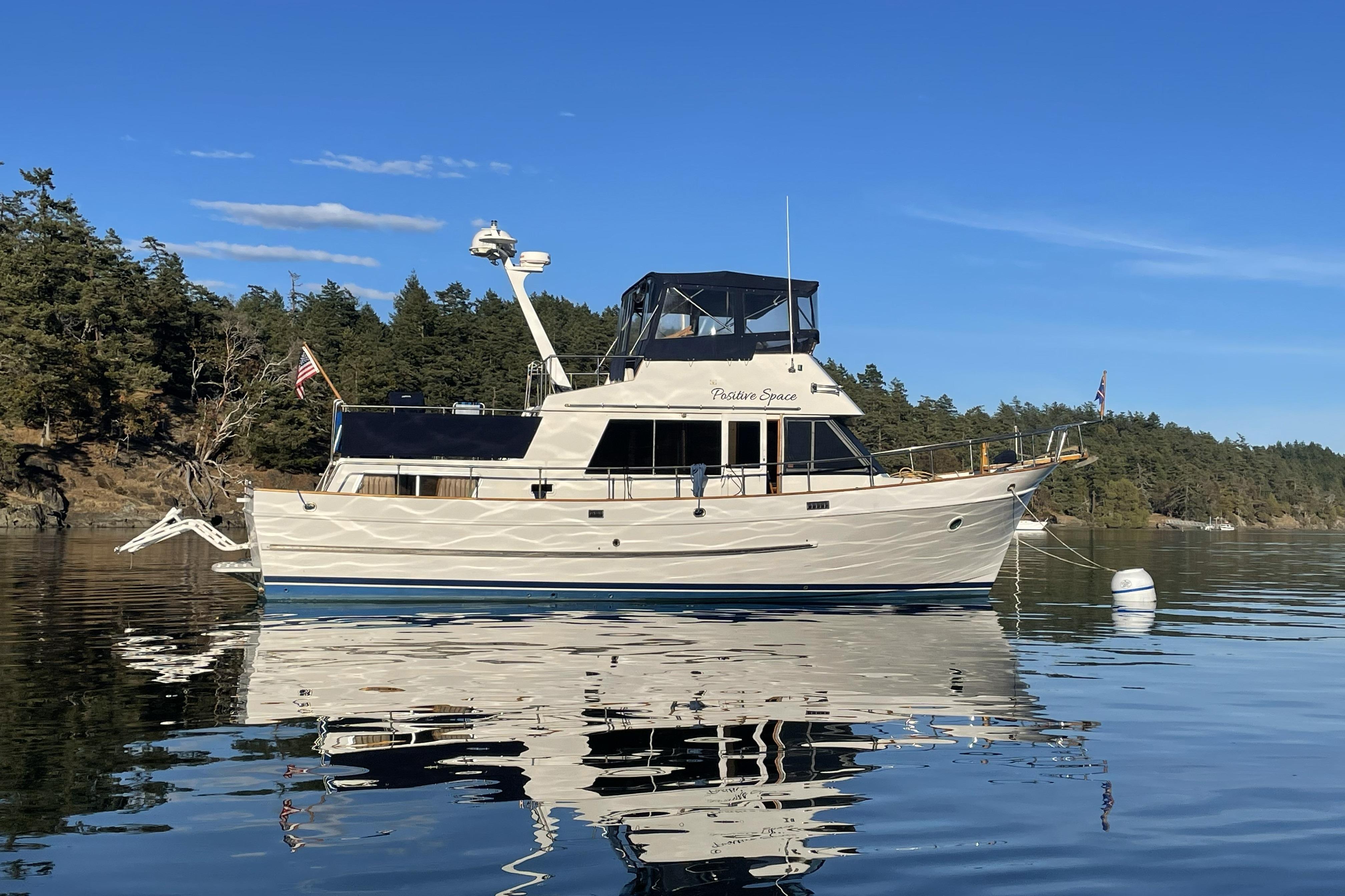 DeFever 40 Trawler Flybridge