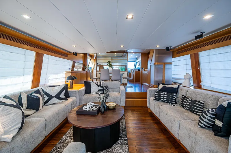 Twe11ve Yacht Photos Pics Luxurious interior of 2009 Ferretti Yachts 780 MY with elegant seating and modern decor.