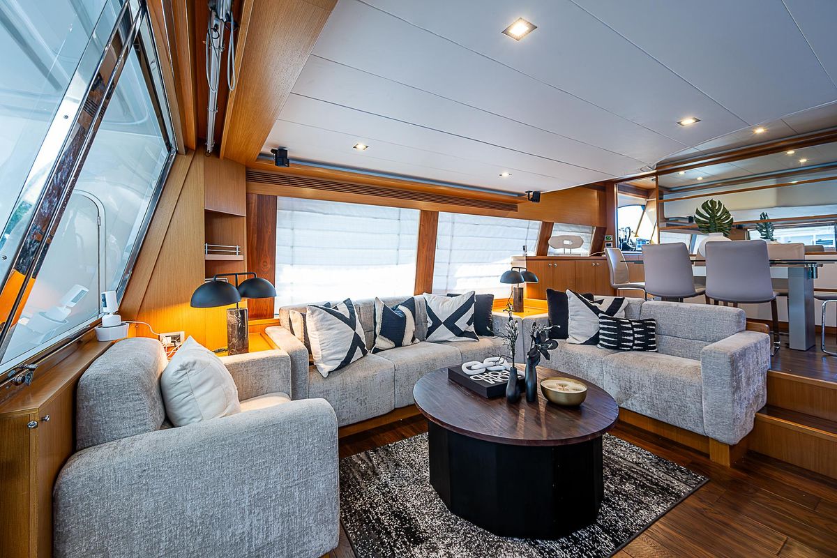 2009 Ferretti Yachts 78 