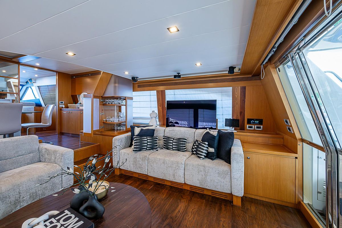 2009 Ferretti Yachts 78 