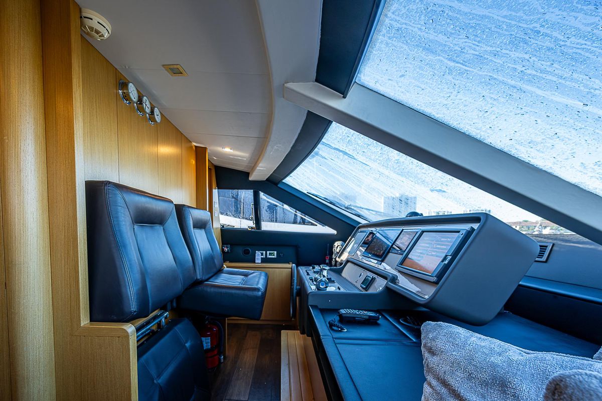 2009 Ferretti Yachts 78 