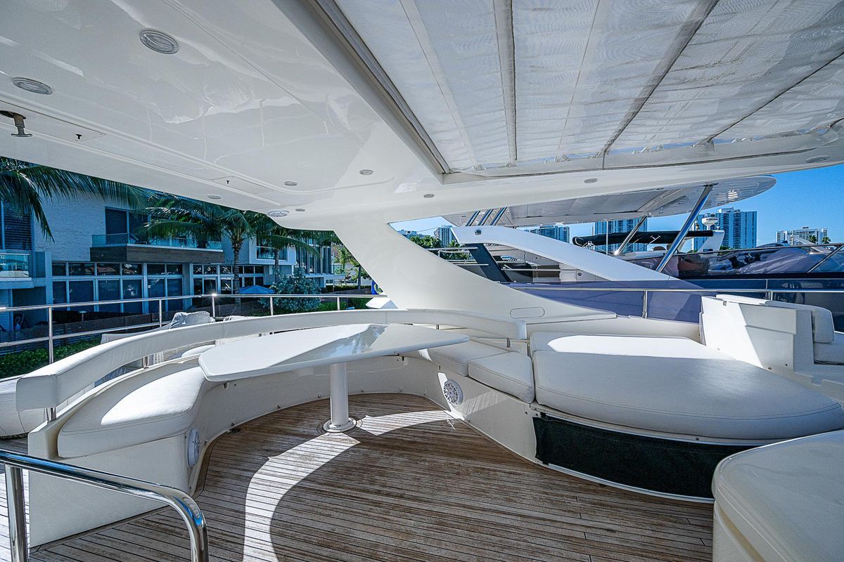 2009 Ferretti Yachts 78 