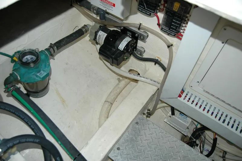 Double D Yacht Photos Pics Engine compartment of a 2014 Back Cove 37 boat, showing mechanical components and wiring.