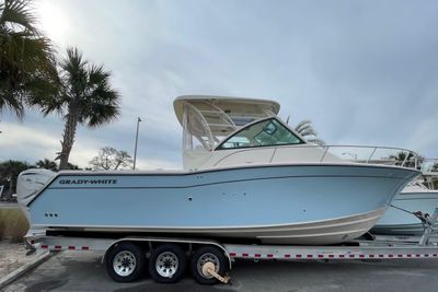 Grady-White Express 330