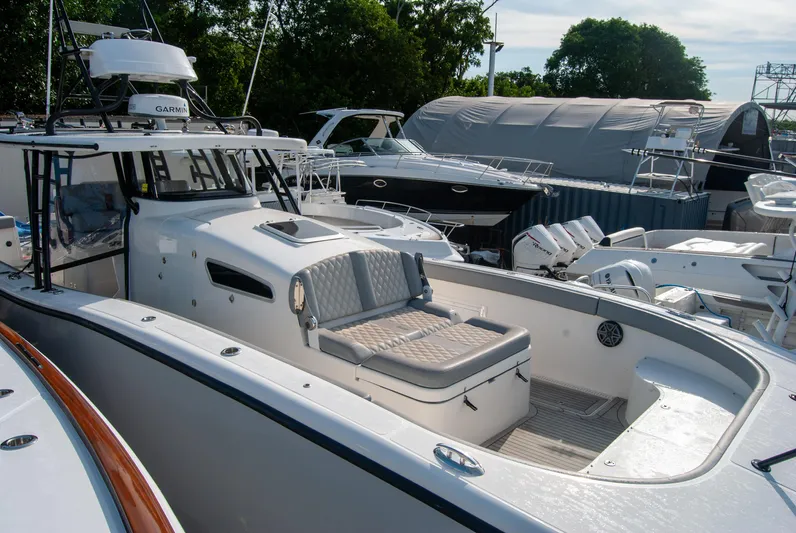 Insetta Yacht Photos Pics 