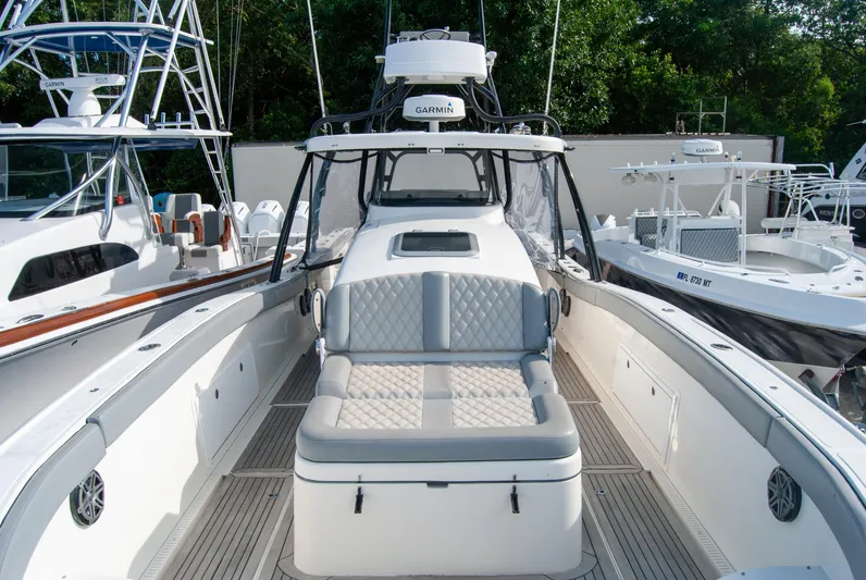 Insetta Yacht Photos Pics 