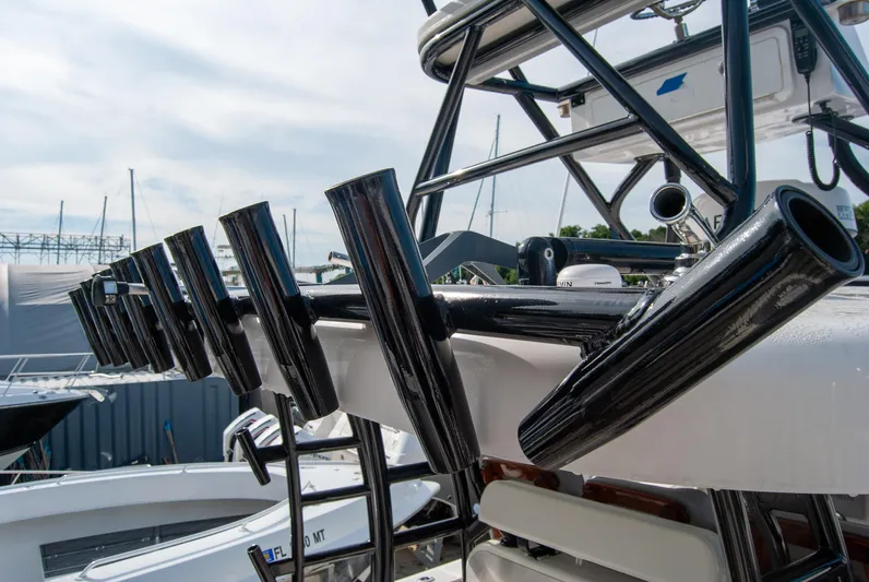 Insetta Yacht Photos Pics 