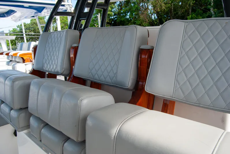 Insetta Yacht Photos Pics 