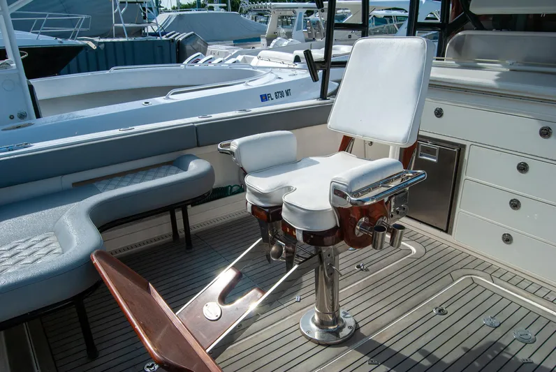 Insetta Yacht Photos Pics 