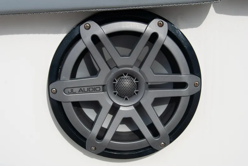 Insetta Yacht Photos Pics 