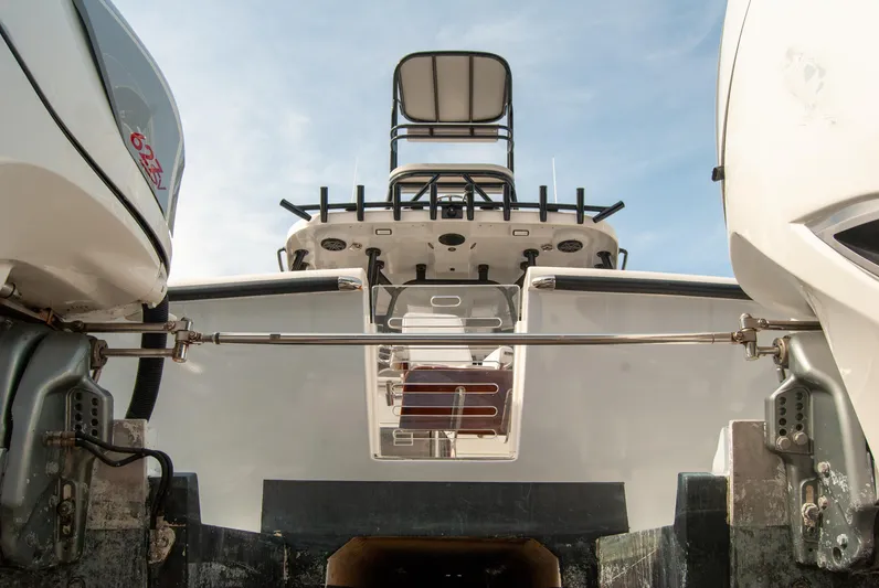 Insetta Yacht Photos Pics 