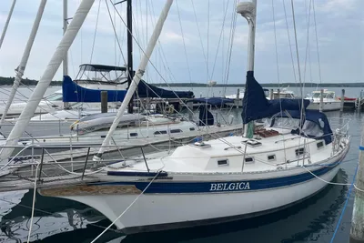 Bayfield 36 Cutter