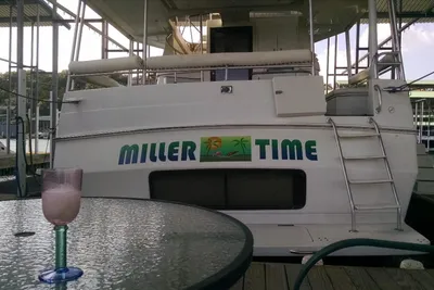 Mainship 47 Motor Yacht