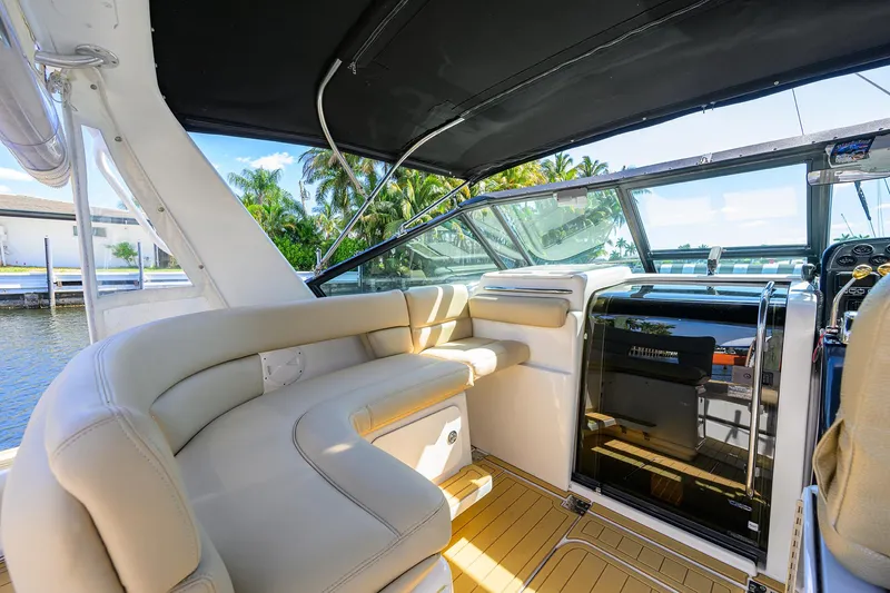 Black Jack Yacht Photos Pics Tiara 3100 LE Black Jack - Helm Deck