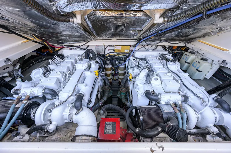 Black Jack Yacht Photos Pics Tiara 3100 LE Black Jack - Engine Access