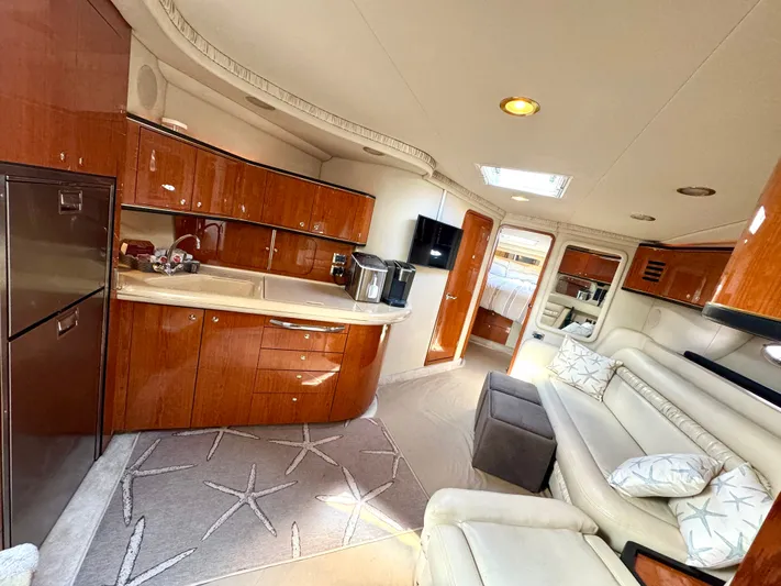 Gratitude Yacht Photos Pics Interior Looking Forward