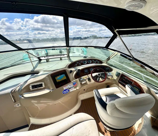 Gratitude Yacht Photos Pics Helm Area