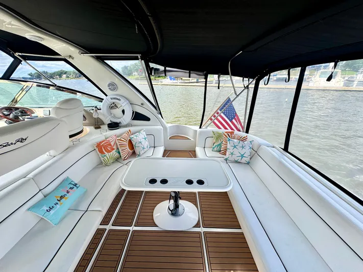 Gratitude Yacht Photos Pics Cockpit - Starboard Side