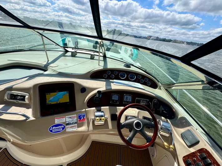 Gratitude Yacht Photos Pics Helm - Navigation Equipment