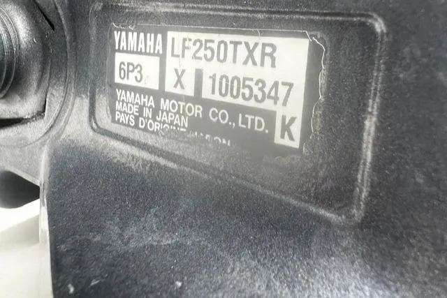  Yacht Photos Pics Yamaha LF250TXR engine label on 1999 Contender 27 Open Center Console boat.