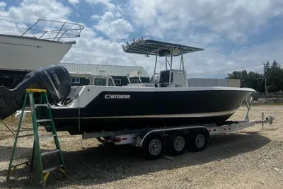 Contender 27 Open Center Console
