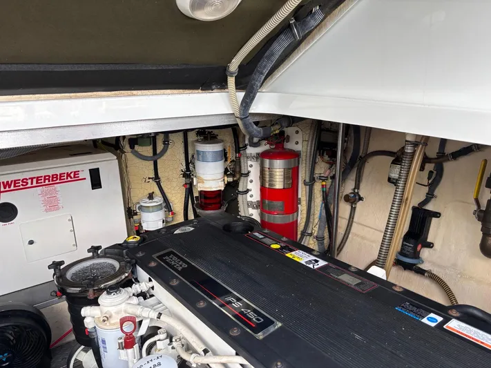 Cookin' Yacht Photos Pics 