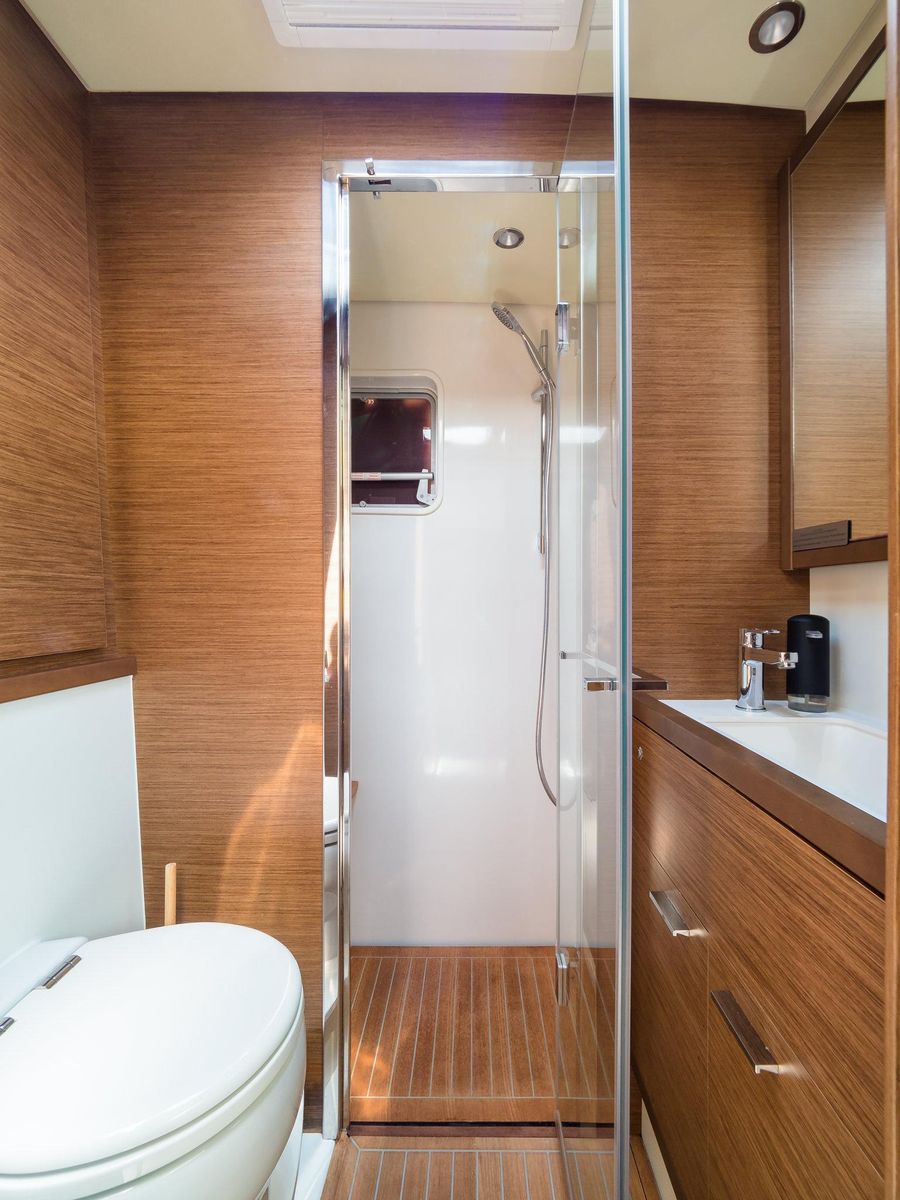 2019 Lagoon 62 