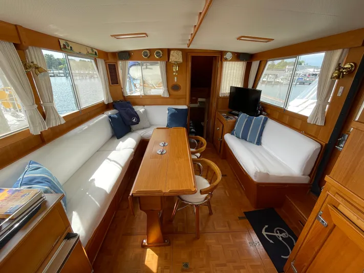 Meritage Yacht Photos Pics 