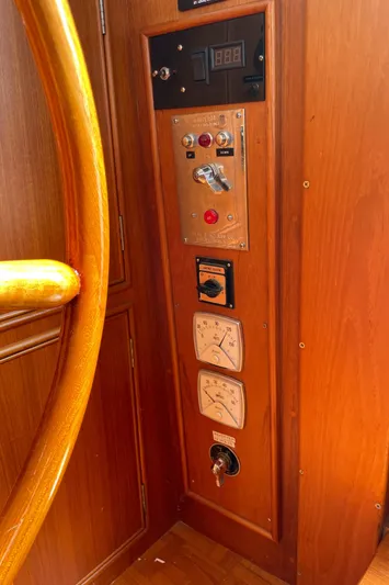 Meritage Yacht Photos Pics 