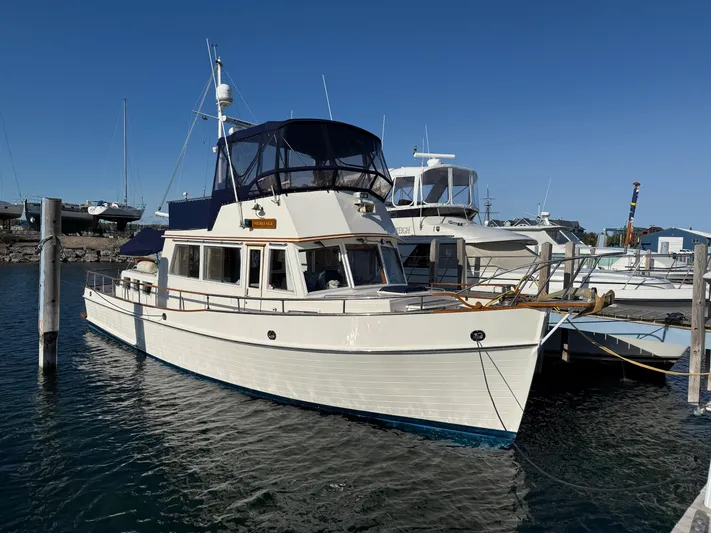 Meritage Yacht Photos Pics 