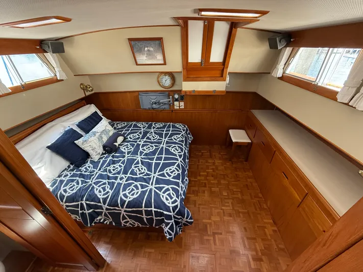 Meritage Yacht Photos Pics 