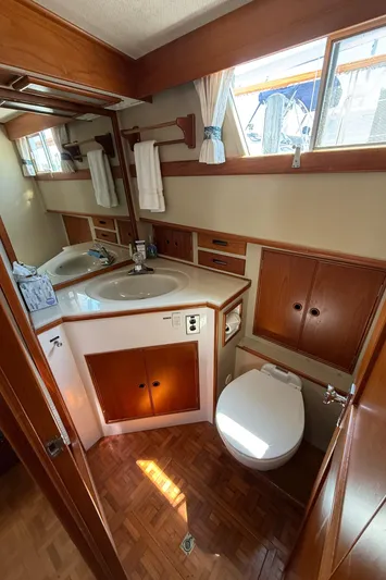 Meritage Yacht Photos Pics 