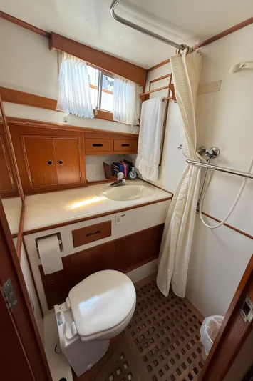 Meritage Yacht Photos Pics 