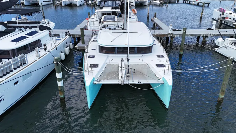 Zun Zun Yacht Photos Pics 