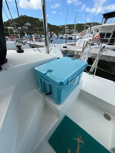 Zun Zun Yacht Photos Pics 