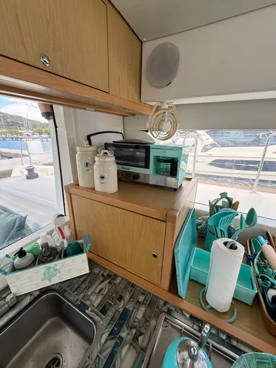 Zun Zun Yacht Photos Pics 