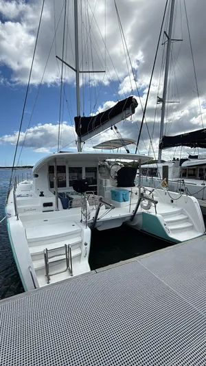 Zun Zun Yacht Photos Pics 