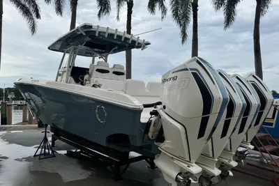 2019 Fountain 38 Center Console