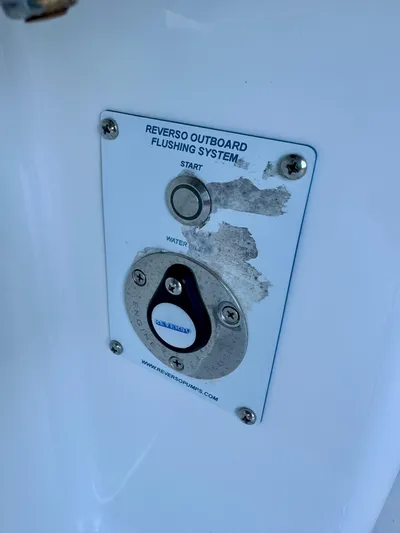  Yacht Photos Pics Reverso outboard flushing system on 2022 Invincible 46 Catamaran.