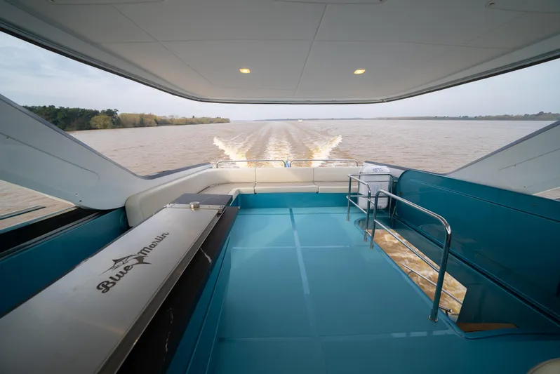 Semi-custom Yacht Photos Pics 