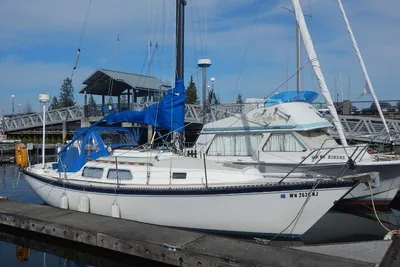 Newport 28 Sloop