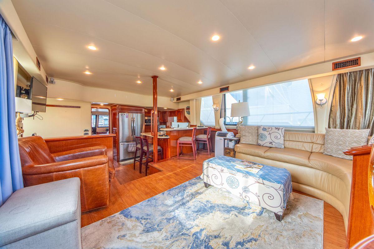 2009 Bluewater Yachts 65 