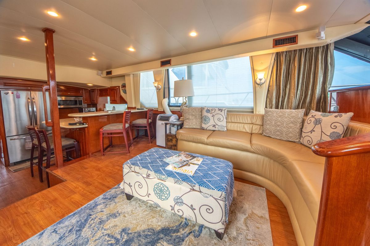 2009 Bluewater Yachts 65 