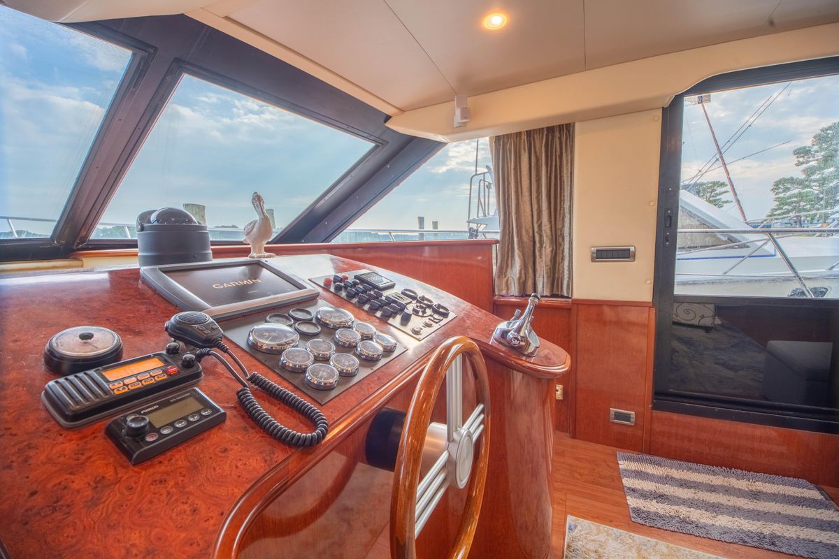 2009 Bluewater Yachts 65 