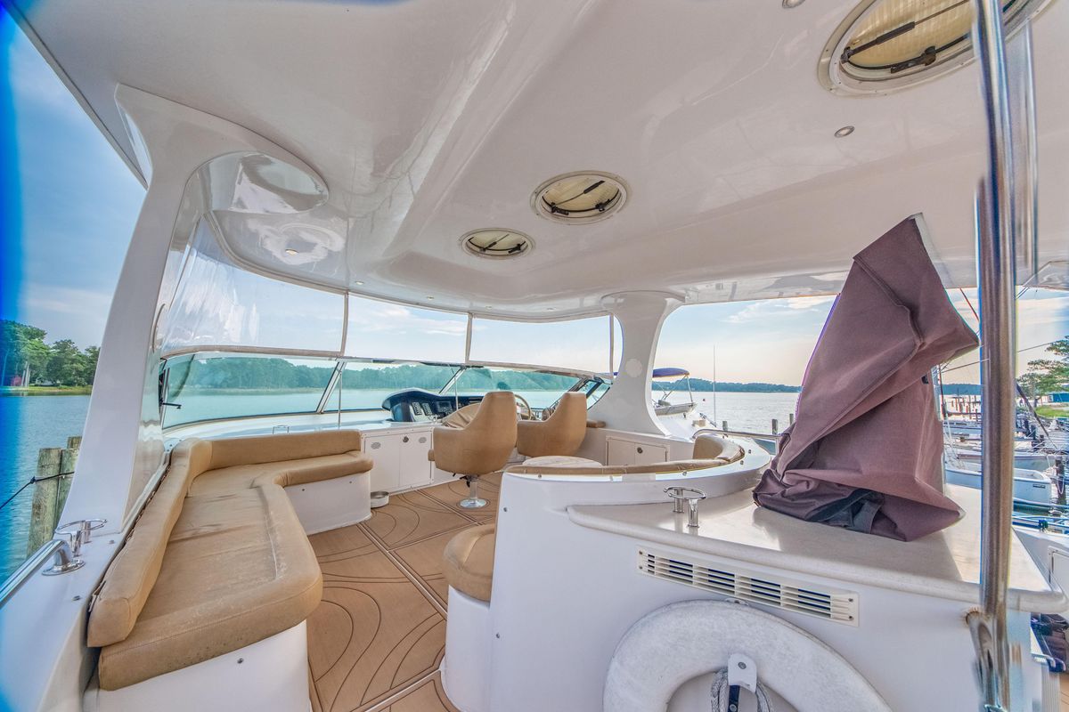 2009 Bluewater Yachts 65 