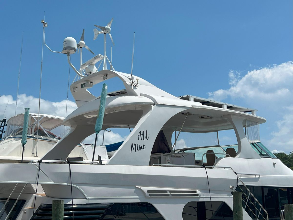 2009 Bluewater Yachts 65 