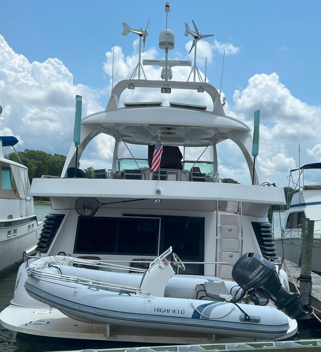 2009 Bluewater Yachts 65 