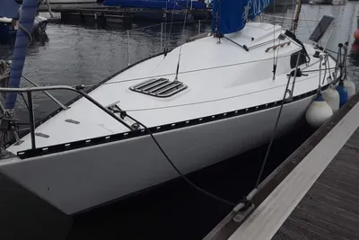 1977 Eygthene 24