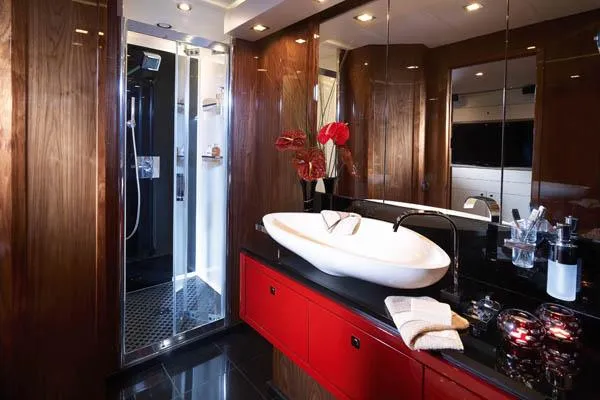  Yacht Photos Pics Manufacturer Provided Image