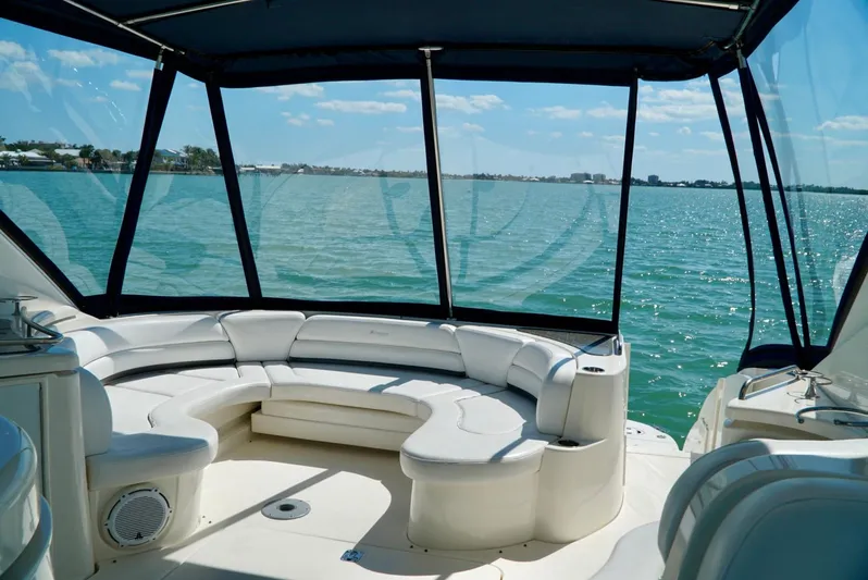 Kaizen Yacht Photos Pics 2007 Cruisers Yachts 560 Express interior with panoramic water view.